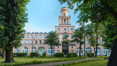 Colapsó parte de un edificio universitario en San Petersburgo