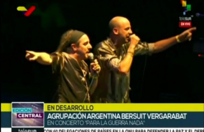 Bersuit Vergarabat cantó en defensa del régimen
