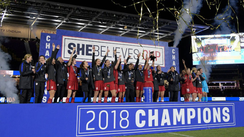 La selección femenina de EEUU demandó a la Federación de fútbol por discriminación salarial