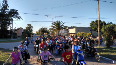 Multitudinaria marcha en Du Graty a favor de la vida