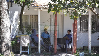 Colonia Benítez: en un conflicto por la usurpación de una casa una anciana se quedó sin hogar