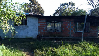 Incendio deja una madre y sus cinco hijos calcinados en Corrientes