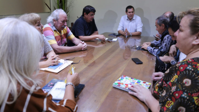 Cuarto intermedio entre gobierno y gremios docentes