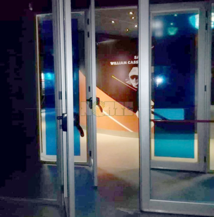 58puerta museo.jpg