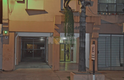 Resistencia: roban 300 mil pesos y 30 mil dólares de un departamento céntrico