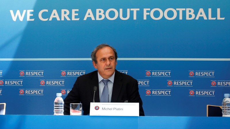 Detienen a Michel Platini en París