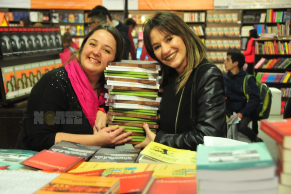 Comenzó la Feria del Libro con más de 20000 títulos y figuras de renombre