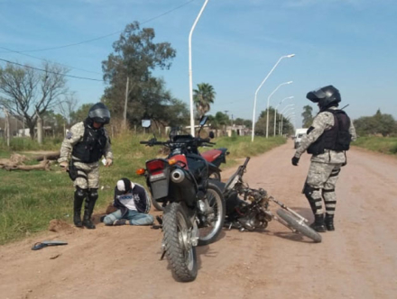 ROBAN-CON-PISTOLA-DE-JUGUET.jpg