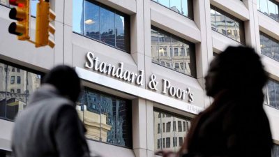 S&P declaró a la Argentina en default selectivo. Bajan todas las calificaciones