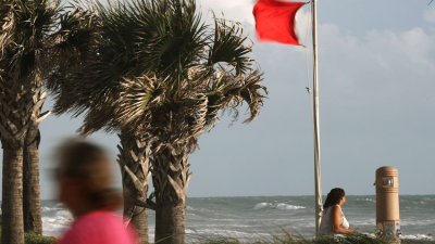 Último llamado en Bahamas para tomar medidas de precaución ante la inminente llegada del Dorian