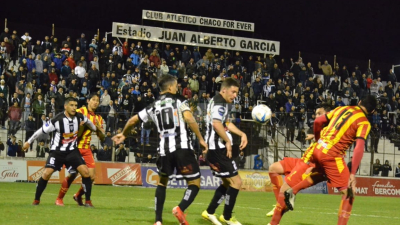 Entretenido empate entre For Ever y Boca Unidos