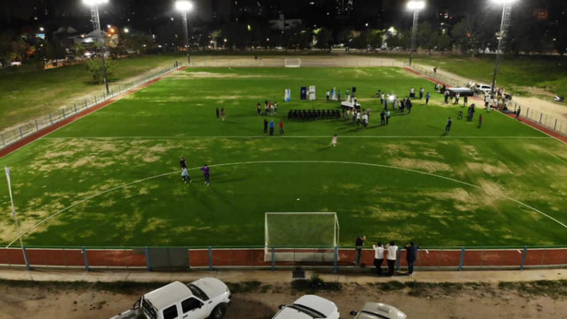 El hockey chaqueño celebra la inauguración de la cancha sintética de la Federación