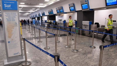 Por el temporal hay vuelos demorados en Aeroparque y Ezeiza