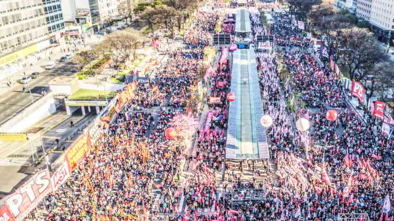 Frente de Izquierda: masivo acto en la 9 de Julio