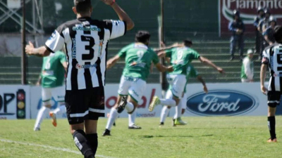 For Ever generó mucho, pero padeció la pelota parada y se quedó sin invicto