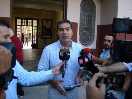 Capitanich-senador.jpg