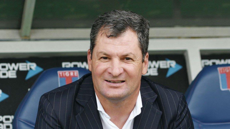 Biaggio, Almiron, Pizzi y el marketing