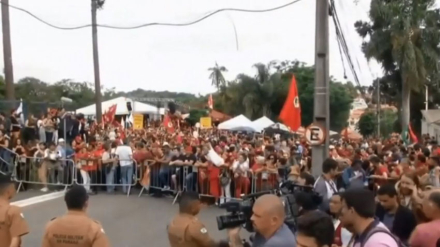 multitud.jpg