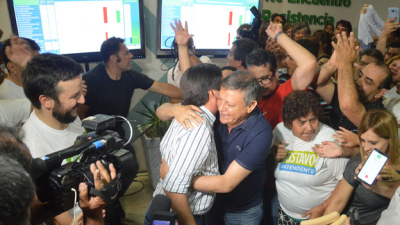 Gustavo Martínez tuvo su noche soñada: en el tercer intento pudo ganar Resistencia