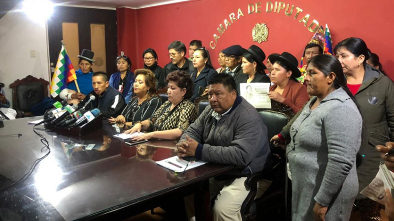 La policía de Bolivia busca negociar "la paz" con simpatizantes de Evo