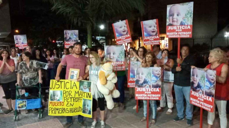 Muerte en guardería: Familiares de Martín Petroff encabezaron una marcha previo a la sentencia
