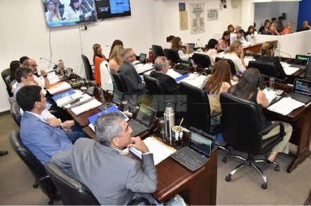 Diputados sesion.JPG