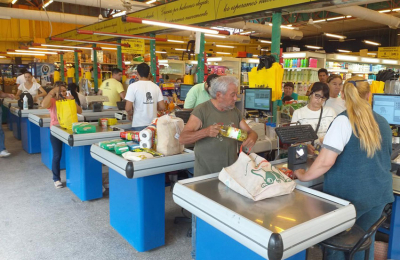Retorno del IVA: supermercadistas y consumidores con dudas