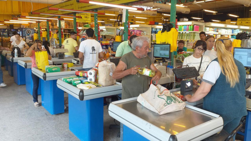 Retorno del IVA: supermercadistas y consumidores con dudas