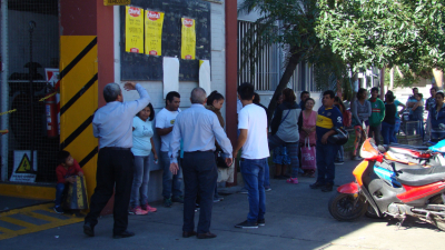 Menos gente en la ciudad, pero concentrada en supermercados