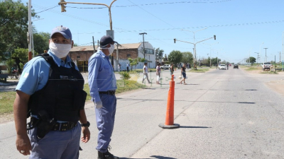 “Nuestro mayor temor es llevar el virus a casa”, admite un policía