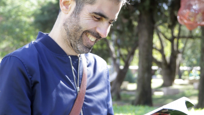 El escritor Mariano Quirós participará de Poesía en tu Sofá Argentina