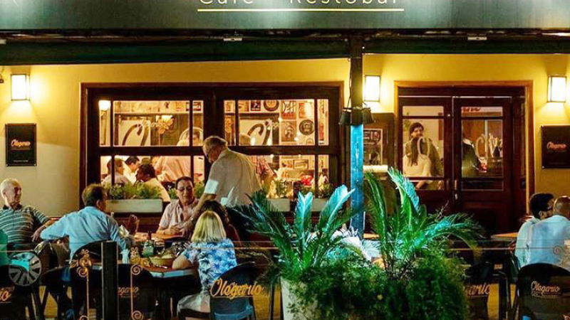 Olegario café-restobar y la historia de sus antecesores