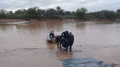 Pudieron recuperar el cuerpo del camionero que cayó al Bermejo