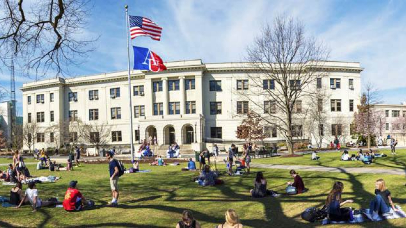 USA: Ley de visado y modalidad en línea podría obligar a alumnos extranjeros a dejar el país