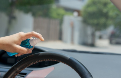 Desinfección del auto en tiempo de pandemia
