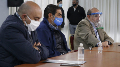 Capitanich analizó la continuidad del plan desescalada con intendentes