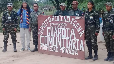 Integrantes de la Guardia Whasek impidieron el paso de vehículos