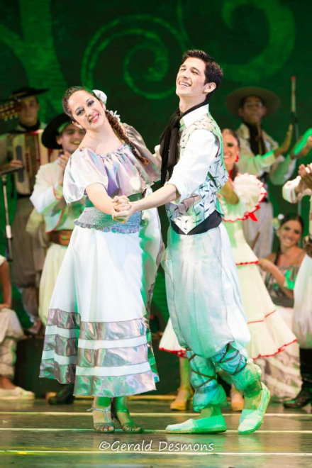 CON SERGIO Y EL BALLET.jpg
