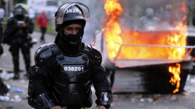 10 muertos y decenas de heridos en Colombia durante las protestas por la violencia policial