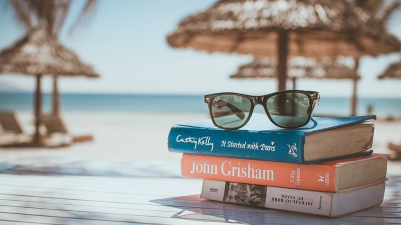 Vacante para el trabajo soñado: ser librero en una playa paradísiaca