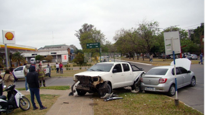 Impactante choque en esquina céntrica de Resistencia