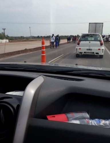 corte ruta 11 originarios.JPG