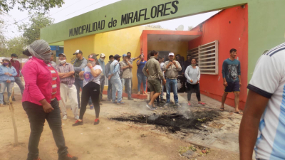 Tensión en Miraflores por reclamos de comunidades aborígenes