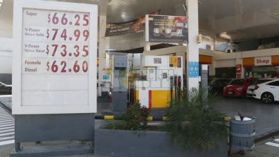 Llenar un tanque con nafta premium puede costar 4500 pesos