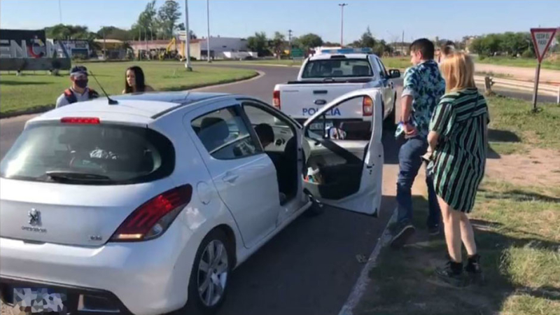 Nueve jóvenes viajaban en un auto cuyo conductor estaba alcoholizado