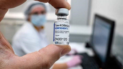 Afirman que la vacuna Sputnik V es efectiva contra la nueva cepa de coronavirus