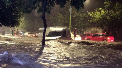 Por el fuerte temporal en Tucumán, dos hombres murieron electrocutados