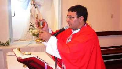 Repudio por mensaje de un sacerdote tras la aprobación de la Ley IVE: “No se quejen de los femicidios”