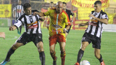 For Ever va por el primer puesto y Sarmiento, por la recuperación