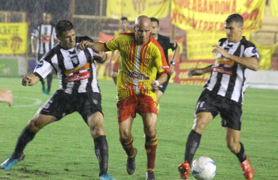 For Ever va por el primer puesto y Sarmiento, por la recuperación